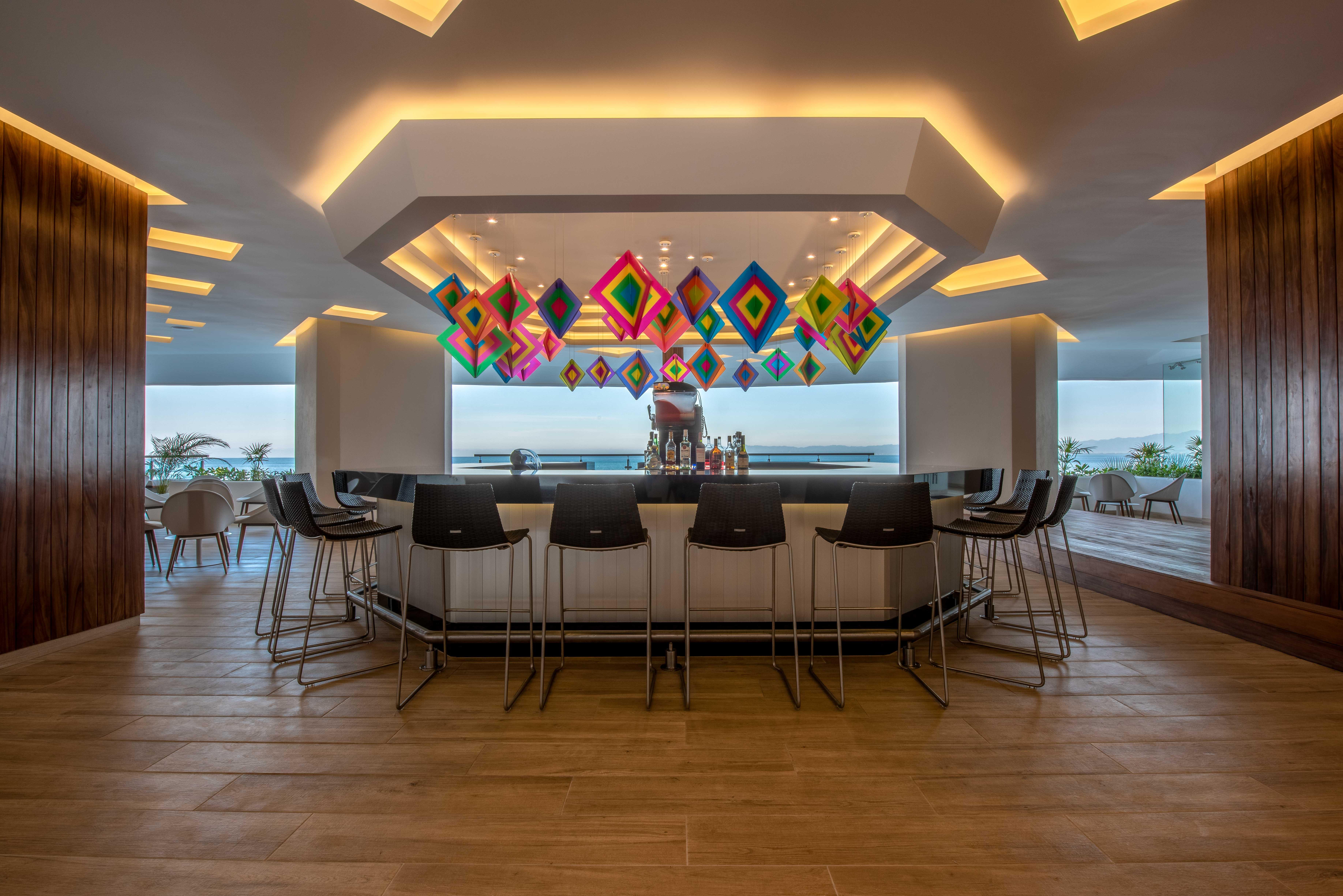 Grand Park Royal Пуэрто-Вальярта Экстерьер фото The bar at the Sky Bar
